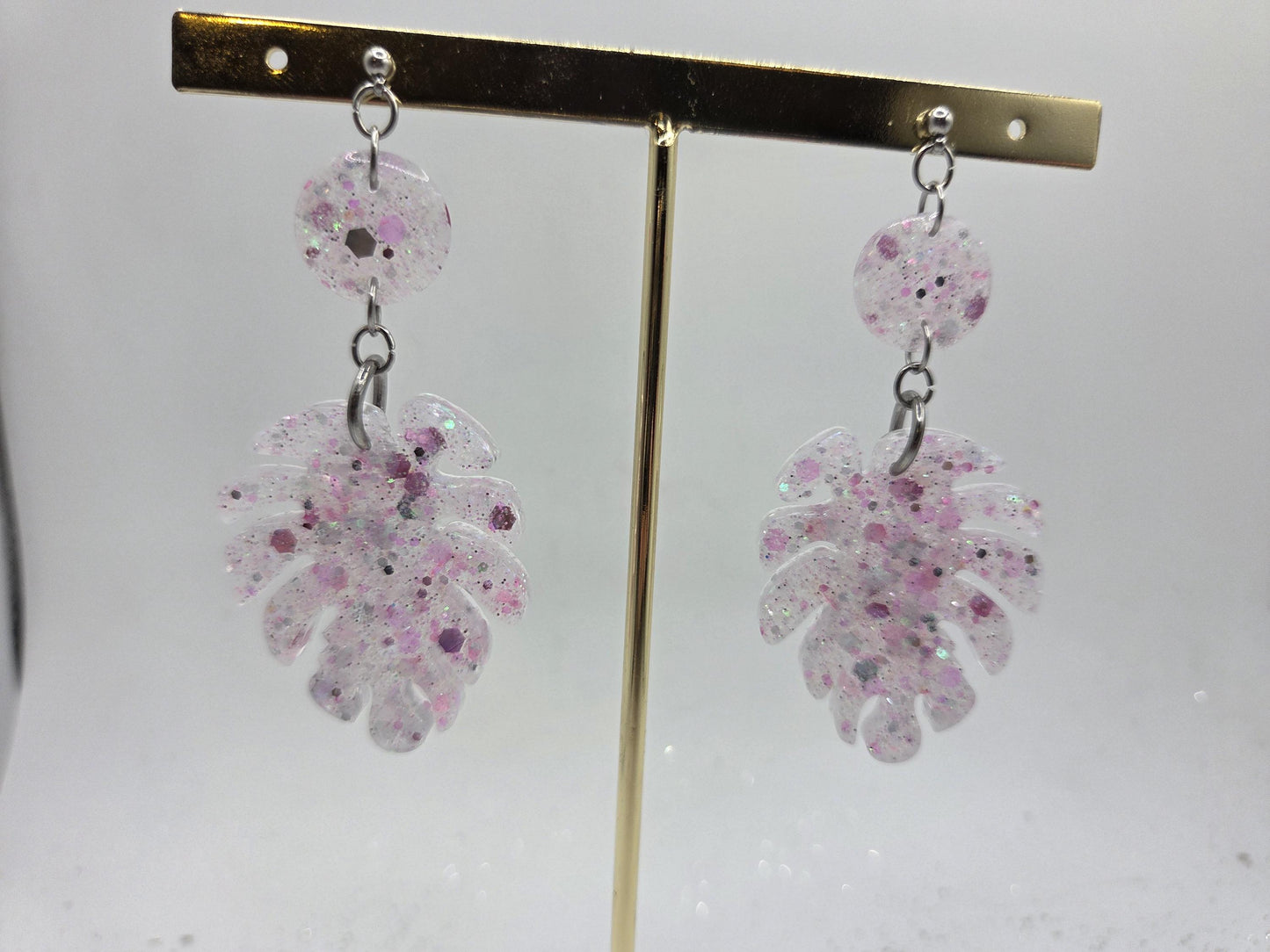Boucles d'oreilles résine Monstera