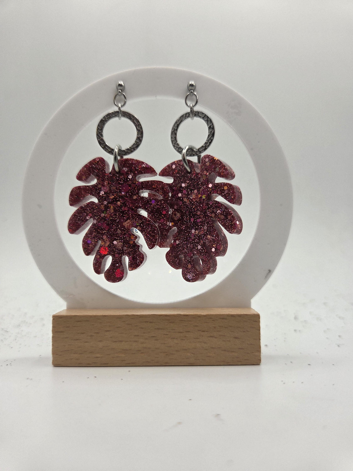 Boucles d'oreilles résine Monstera